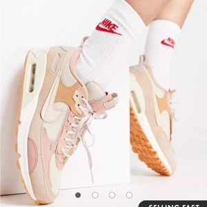 NEW! Nike Air Max 90 Futura sneakers in sand drift. Size 8